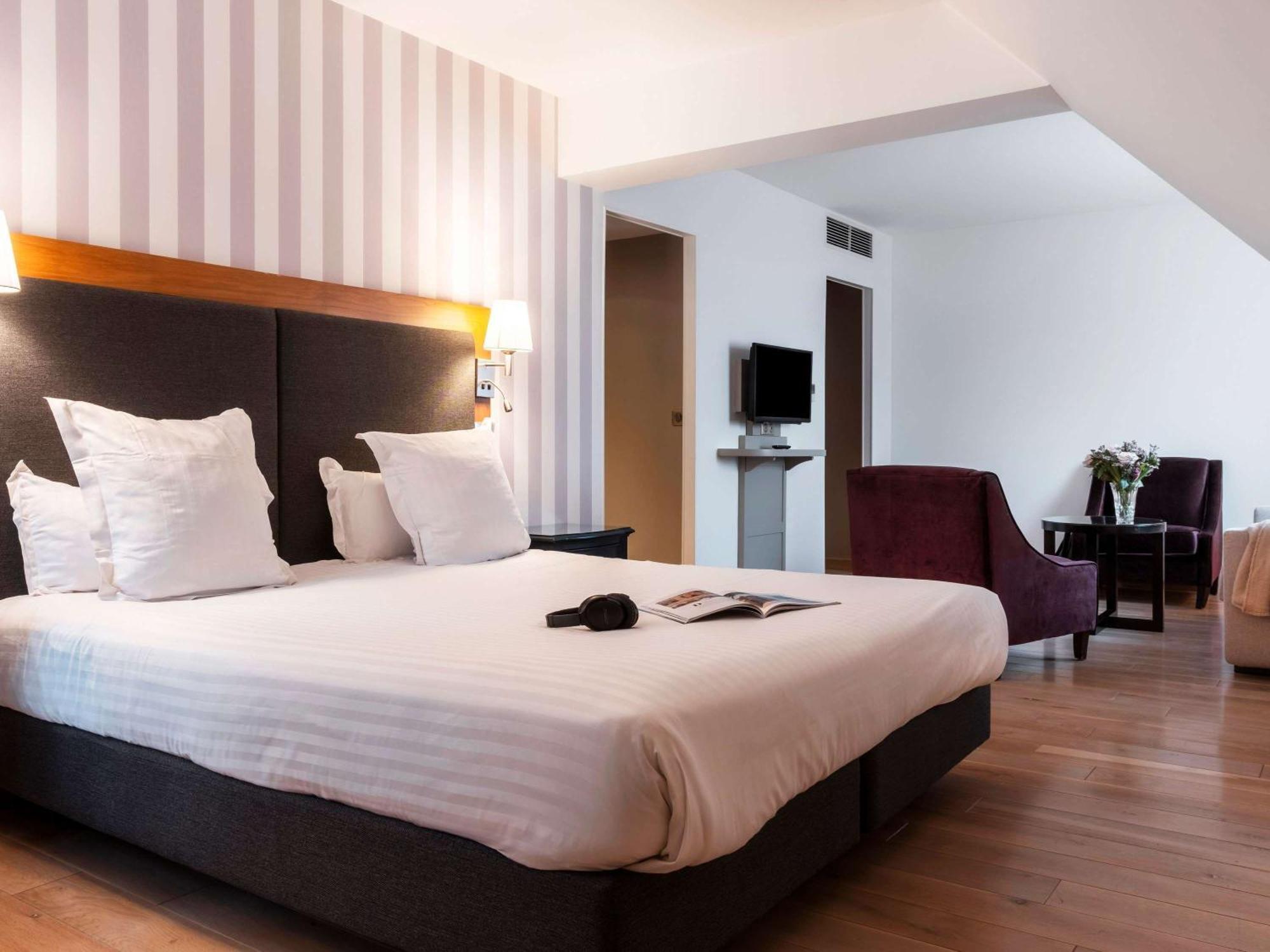 Mercure 맹트농 외부 사진