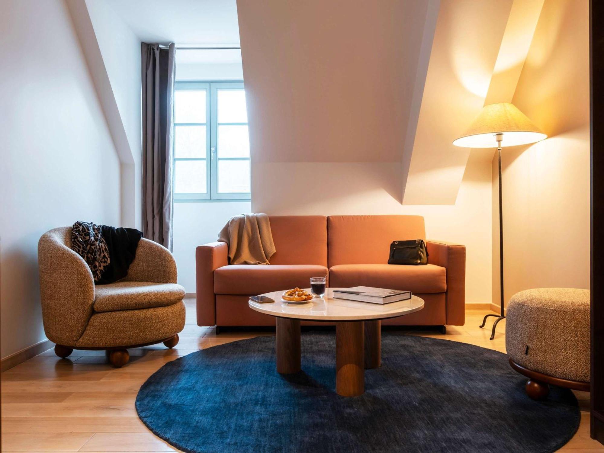 Mercure 맹트농 외부 사진